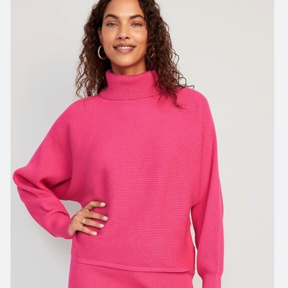 NWT Cozy Ribbed Turtleneck Pullover